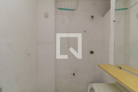Banheiro de kitnet/studio para alugar com 1 quarto, 42m² em Santa Hifigenia, São Paulo