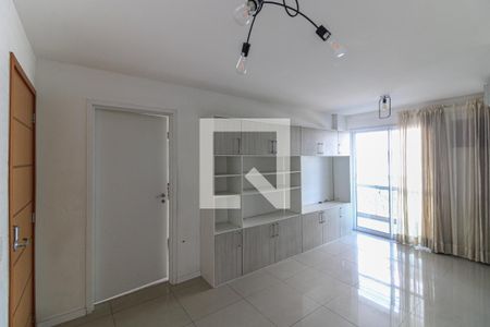 Sala de apartamento para alugar com 2 quartos, 62m² em Vargem Pequena, Rio de Janeiro