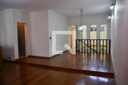Casa à venda com 4 quartos, 296m² em Santa Maria, São Caetano do Sul