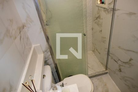 Banheiro quarto 1 de apartamento para alugar com 3 quartos, 74m² em Jacarepaguá, Rio de Janeiro