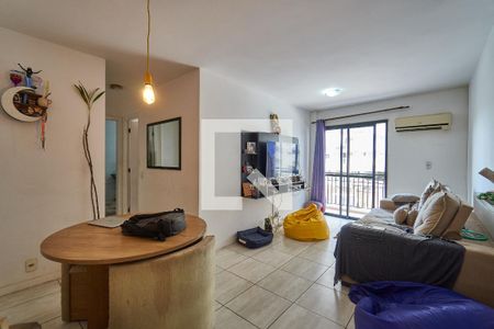 Sala de apartamento para alugar com 2 quartos, 73m² em São Cristóvão, Rio de Janeiro