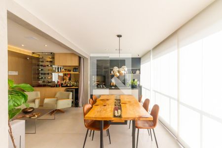 Varanda de apartamento à venda com 2 quartos, 131m² em Vila Anastácio, São Paulo