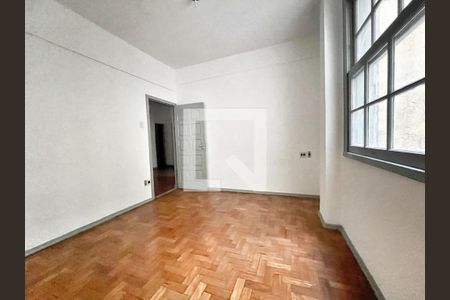 Apartamento à venda com 85m², 2 quartos e sem vagaSala