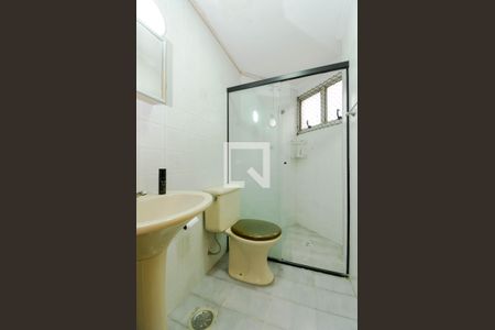 Apartamento à venda com 83m², 2 quartos e 1 vaga Apartamento à venda com 83m², 2 quartos e 1 vagaBanheiro de Serviço