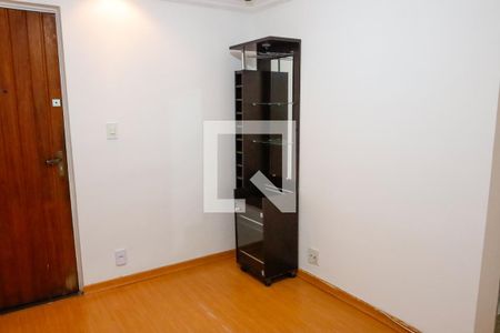 sala de apartamento para alugar com 2 quartos, 60m² em São Pedro, Osasco
