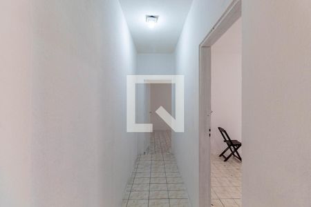 Corredor de casa para alugar com 2 quartos, 72m² em Vila Talarico, São Paulo