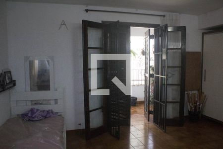 Casa para alugar com 3 quartos, 100m² em Vila Caldas, Carapicuíba