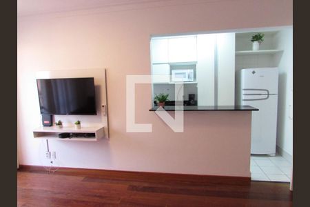Sala/Cozinha de apartamento para alugar com 2 quartos, 61m² em Jardim Leonor, São Paulo