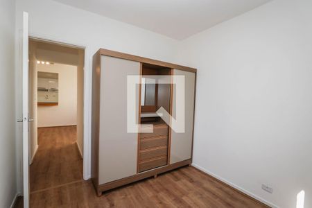 Quarto 2 de apartamento para alugar com 2 quartos, 65m² em Chácara Agrindus, Taboão da Serra