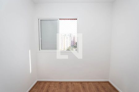 Quarto 1 de apartamento para alugar com 2 quartos, 65m² em Chácara Agrindus, Taboão da Serra