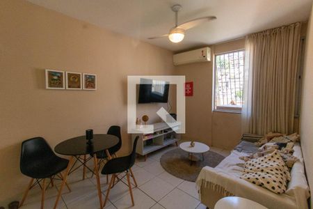Sala de apartamento para alugar com 2 quartos, 52m² em Santa Rosa, Niterói