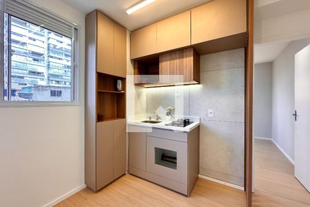 Cozinha de kitnet/studio para alugar com 1 quarto, 25m² em Barra Funda, São Paulo
