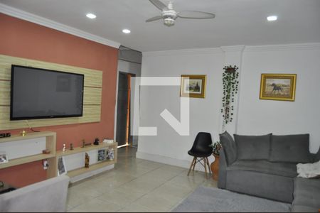 Sala de casa à venda com 3 quartos, 95m² em Sampaio, Rio de Janeiro