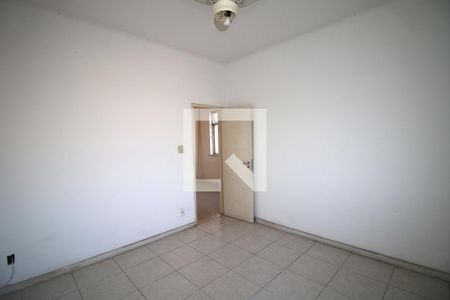Quarto 1 de apartamento para alugar com 2 quartos, 65m² em Olaria, Rio de Janeiro