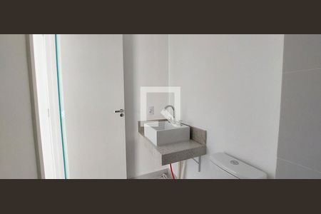 Apartamento à venda com 133m², 3 quartos e 3 vagas Apartamento à venda com 133m², 3 quartos e 3 vagasBanheiro social