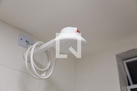 Banheiro - Chuveiro de apartamento para alugar com 1 quarto, 28m² em Cidade Domitila, São Paulo