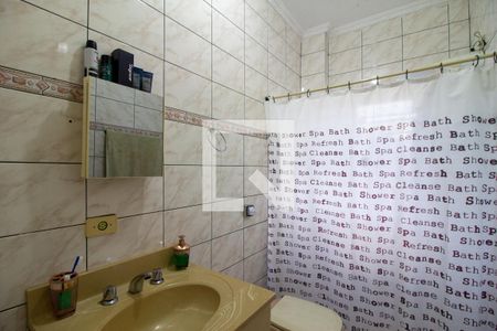 Banheiro de casa para alugar com 4 quartos, 250m² em Jardim Rosa de Franca, Guarulhos