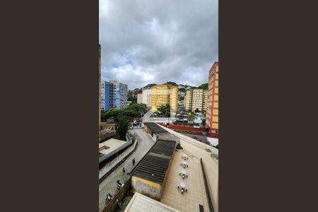 Vista da Sala de apartamento para alugar com 2 quartos, 57m² em Saboó, Santos