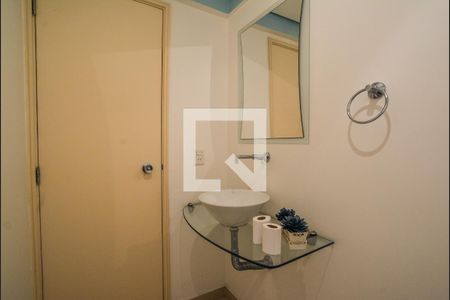 Lavabo de apartamento para alugar com 2 quartos, 76m² em Jardim Bela Vista, Santo André