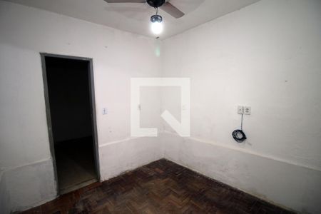 Sala de casa para alugar com 2 quartos, 50m² em Penha, Rio de Janeiro