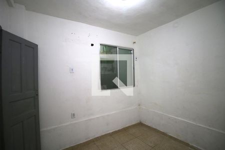 Quarto 1 de casa para alugar com 2 quartos, 50m² em Penha, Rio de Janeiro