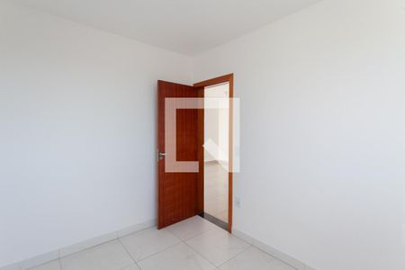 Quarto 1 de apartamento para alugar com 2 quartos, 54m² em Maria Helena, Belo Horizonte
