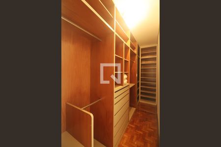 Suíte - Closet do Quarto 1 de casa à venda com 4 quartos, 393m² em Vila Camilópolis, Santo André