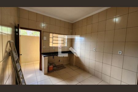 Apartamento para alugar com 2 quartos, 60m² em Jardim Ana Méris I, Várzea Paulista