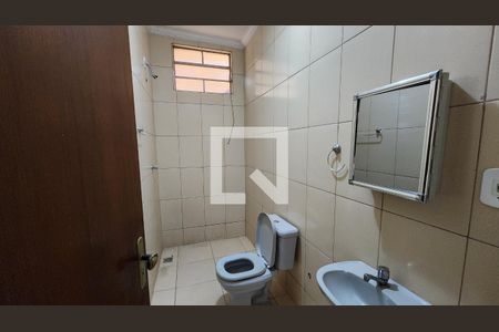 Banheiro de apartamento para alugar com 2 quartos, 60m² em Jardim Ana Méris I, Várzea Paulista