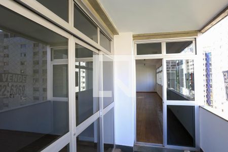 varanda de apartamento para alugar com 4 quartos, 228m² em Lourdes, Belo Horizonte