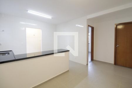 Sala de apartamento para alugar com 1 quarto, 56m² em Jacarepaguá, Rio de Janeiro