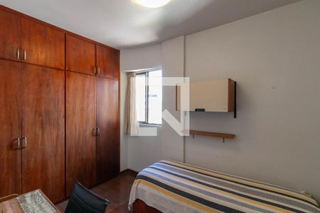 Quarto de apartamento à venda com 4 quartos, 152m² em Santo Antônio, Belo Horizonte