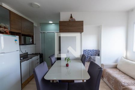 Sala/Cozinha de apartamento à venda com 2 quartos, 33m² em Vila Pierina, São Paulo