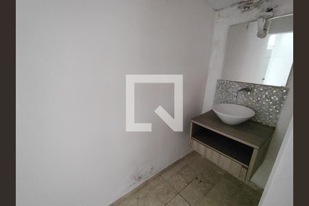 Banheiro 2 de casa para alugar com 3 quartos, 150m² em Parque Colonial, São Paulo