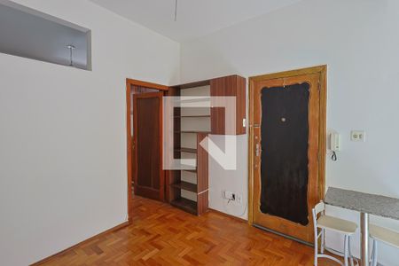 Sala de apartamento para alugar com 1 quarto, 44m² em Lourdes , Belo Horizonte