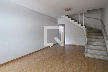 Casa para alugar com 3 quartos, 170m² em Vila Nair, São Paulo