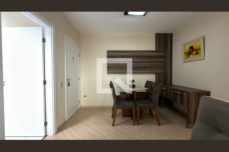 Sala de apartamento para alugar com 3 quartos, 75m² em Uberaba, Curitiba