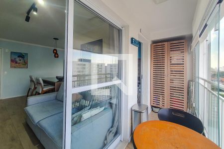 varanda de apartamento à venda com 2 quartos, 55m² em Vila Independencia, São Paulo