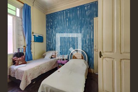 Casa à venda com 257m², 4 quartos e 4 vagas Casa à venda com 257m², 4 quartos e 4 vagasQuarto 4