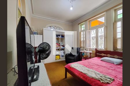 Casa à venda com 257m², 4 quartos e 4 vagas Casa à venda com 257m², 4 quartos e 4 vagasQuarto 1