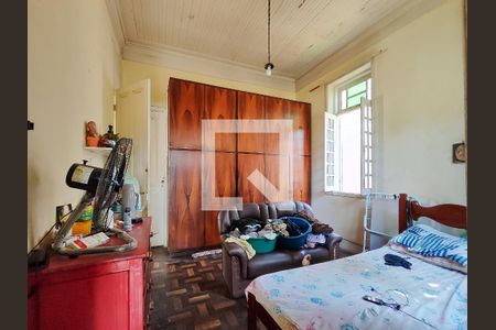 Casa à venda com 257m², 4 quartos e 4 vagas Casa à venda com 257m², 4 quartos e 4 vagasQuarto 3