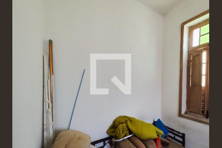 Casa à venda com 257m², 4 quartos e 4 vagas Casa à venda com 257m², 4 quartos e 4 vagasQuarto de Serviço