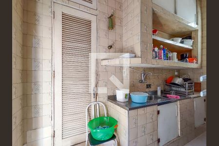 Casa à venda com 257m², 4 quartos e 4 vagas Casa à venda com 257m², 4 quartos e 4 vagasCozinha