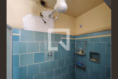 Casa à venda com 257m², 4 quartos e 4 vagas Casa à venda com 257m², 4 quartos e 4 vagasBanheiro Corredor