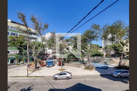 Casa à venda com 257m², 4 quartos e 4 vagas Casa à venda com 257m², 4 quartos e 4 vagasVista do Quarto 2