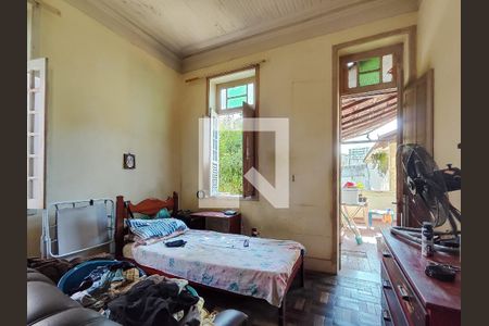 Casa à venda com 257m², 4 quartos e 4 vagas Casa à venda com 257m², 4 quartos e 4 vagasQuarto 3