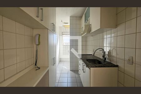 Cozinha de apartamento à venda com 2 quartos, 46m² em Jardim Sabará, São Paulo