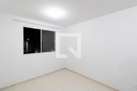 Sala de apartamento para alugar com 2 quartos, 40m² em Guaratiba, Rio de Janeiro