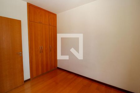 Quarto de apartamento à venda com 3 quartos, 96m² em Funcionários, Belo Horizonte
