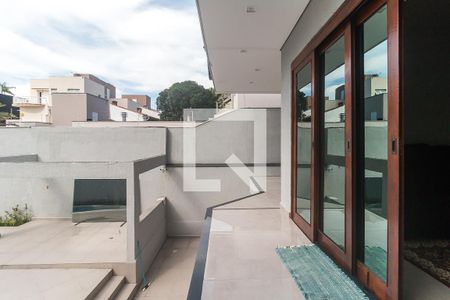 Varanda da Sala de casa para alugar com 3 quartos, 500m² em Vila Oliveira, Mogi das Cruzes